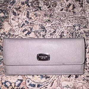 Mk wallet brand new w/o tags!!!